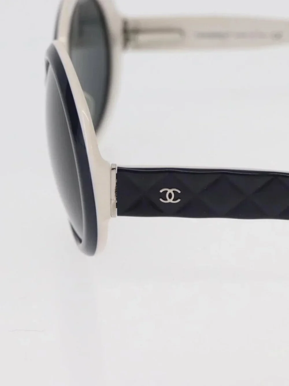CHANEL Sunglasses plastic Purple CC Auth ka3691A